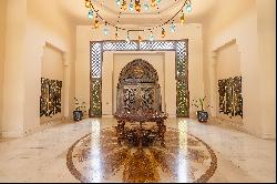 A Royal Arabian Mansion