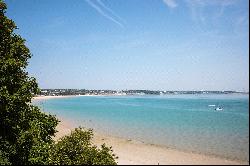 Le Mont de La Rocque, St Brelade, Jersey, JE3 8BQ