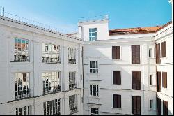 Exclusive Palazzo Nana Apartment