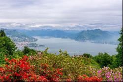 Via Alpinia, Stresa-marvellous Villa