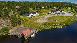 Unique lakeside farm property