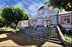 For Sale magnificent 17th century Chateau in Charente-Maritime