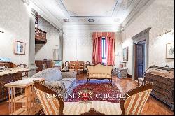 Florence - LUXURY PROPERTY FOR SALE TWO STEPS FROM PIAZZA DELLA SIGNORIA