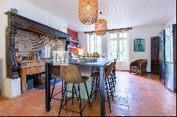 Renovated stone property with river Dordogne views