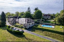 Renovated stone property with river Dordogne views