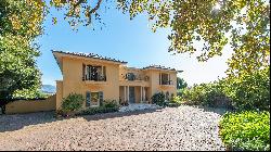 Gracious Manor house and guesthouse on 4 hectares in a prime position with views, views, 