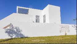 Contemporary 3 bedroom villa with pool for sale in Vilamoura, Algarve