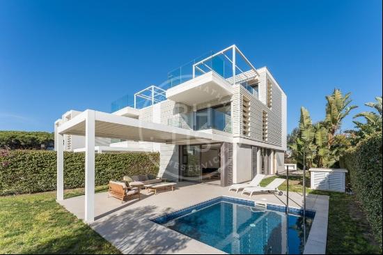 SPECTACULAR HOUSE BY THE SEA, Gavà 08850