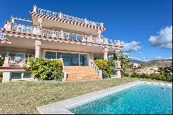 Eight-bedroom villa in Los Flamingos Golf Resort, Villa Padierna, Benahavis