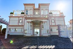 Eight-bedroom villa in Los Flamingos Golf Resort, Villa Padierna, Benahavis