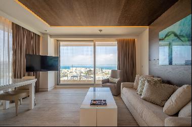 Private Sea View Apartment in The Ritz Carlton Hotel