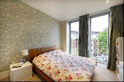 Hollandgreen Place, London, W8 6AX