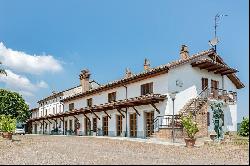 Wonderful Estate among the vineyards of Oltre Po'Pavese