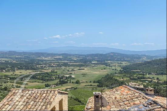 Gordes - Village house with commercial premises