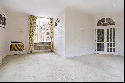 Charlton Park, Charlton, Malmesbury, Wiltshire, SN16 9DG