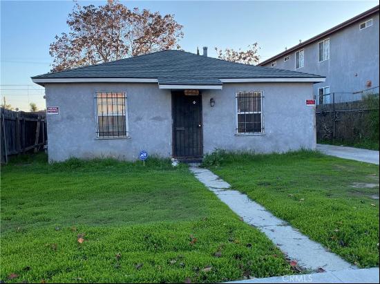 442 E 118th Street, Los Angeles CA 90061