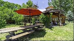 627 Boyer Lane, Taos NM 87571