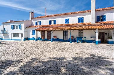 Traditional Alentejo rural house on a 20-hectare estate overlooking the Serra de Sintra in