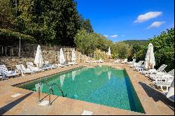 Exclusive resort recently renovated in Tuscany