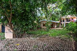 LA CEIBA GOLF COURSE VIEW HOUSE IN FRONT OF HOLE 13