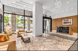 Bright and Fabulous Fifth Avenue 4 Bedroom and 3.5 Baths
