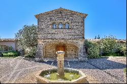 Chateauneuf-Grasse -Unique property with panoramic views of the hills and sea