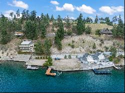 Lake Chelan Waterfront Gem