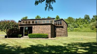 580 Duck Hollow Rd, Uniontown PA 15401