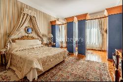 Exquisite apartment in the walkable area of Crocetta