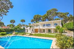 Cap d'Antibes / Californian style villa / Sea view