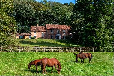 The Grove, Scamblesby, Louth, Lincolnshire, LN11 9XT