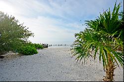 PEACEFUL OCEANFRONT THREE BEDROOM LUXURY VILLA