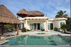 PEACEFUL OCEANFRONT THREE BEDROOM LUXURY VILLA