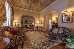 Splendid Villa in Montespertoli