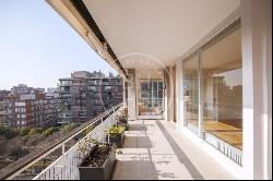 RENOVATED PENTHOUSE IN TURO PARC, Barcelona 08021