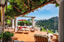 Villa del Solaro - beautiful villa in Capri overlooking the Faraglioni