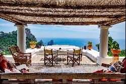 Villa del Solaro - beautiful villa in Capri overlooking the Faraglioni