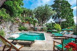 Villa del Solaro - beautiful villa in Capri overlooking the Faraglioni