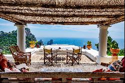 Villa del Solaro - beautiful villa in Capri overlooking the Faraglioni