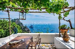 Villa del Solaro - beautiful villa in Capri overlooking the Faraglioni