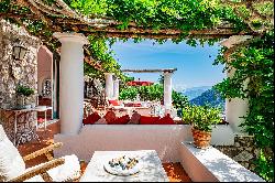 Villa del Solaro - beautiful villa in Capri overlooking the Faraglioni