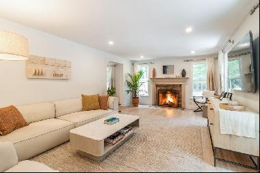 This 4-bedroom, 2-full-bath home  was just renovated and has all new designer furnishings 