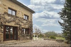 RIOJA, BEAUTIFUL HOUSE OF 330 M², VIEW ON THE VINEYARDS