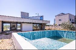 Detached house in the final stages of construction in the La Juliana