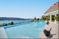 An exceptional property with panoramic view over Lake Annecy