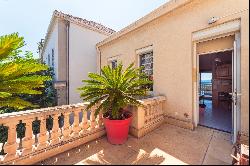 Marseille 7th, Corniche Kennedy - Villa first line sea view