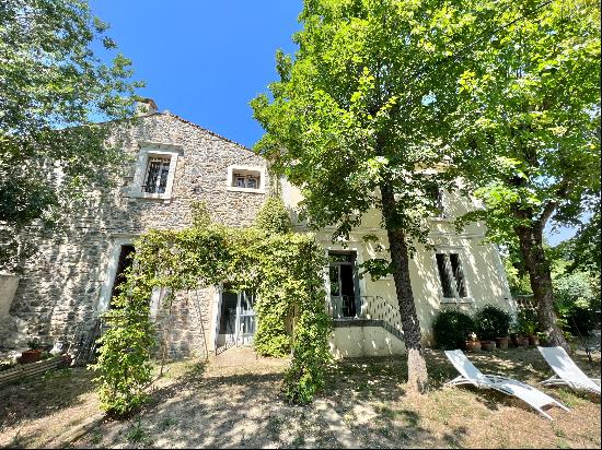 Manor house on parkland near town centre