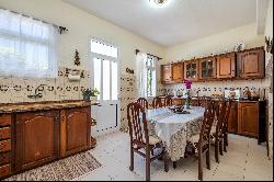 House, 5 bedrooms, for Sale