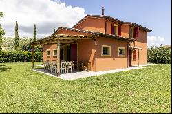 Beautiful property near Capalbio, nestled in the quiet hills amidst nature