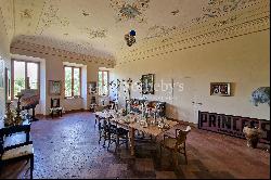 Magnificent 19th Century villa in the Marche countryside